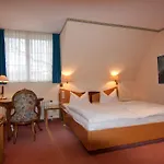 Hotel Parkhotel Unter Den Linden 4*