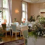 Parkhotel Unter Den Linden Hotel 4*