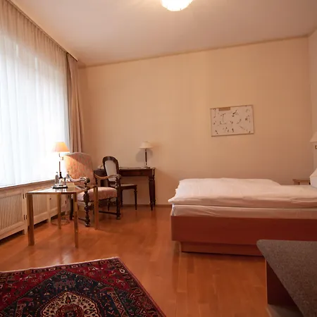 Hotel Parkhotel Unter Den Linden 4*