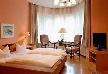 Parkhotel Unter Den Linden 4*