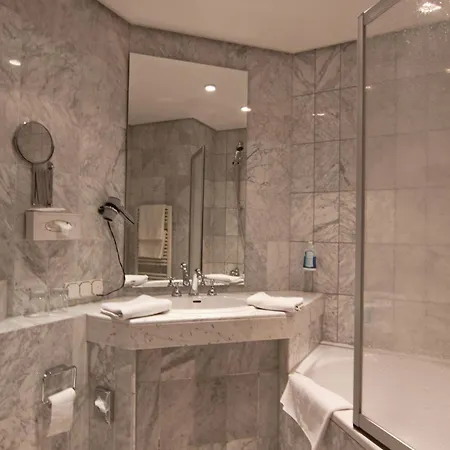 Parkhotel Unter Den Linden 호텔