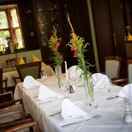 Parkhotel Unter Den Linden 호텔