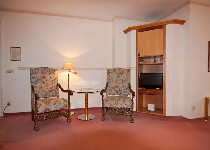 Parkhotel Unter Den Linden Hotel 4*